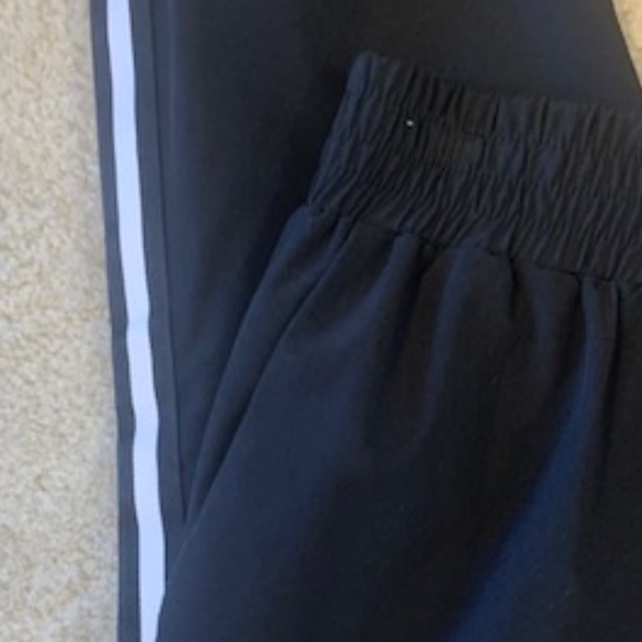 AQUA by Bloomingdale's Two-Pocket Elastic Waist Joggers - Small - Picture 10 of 10